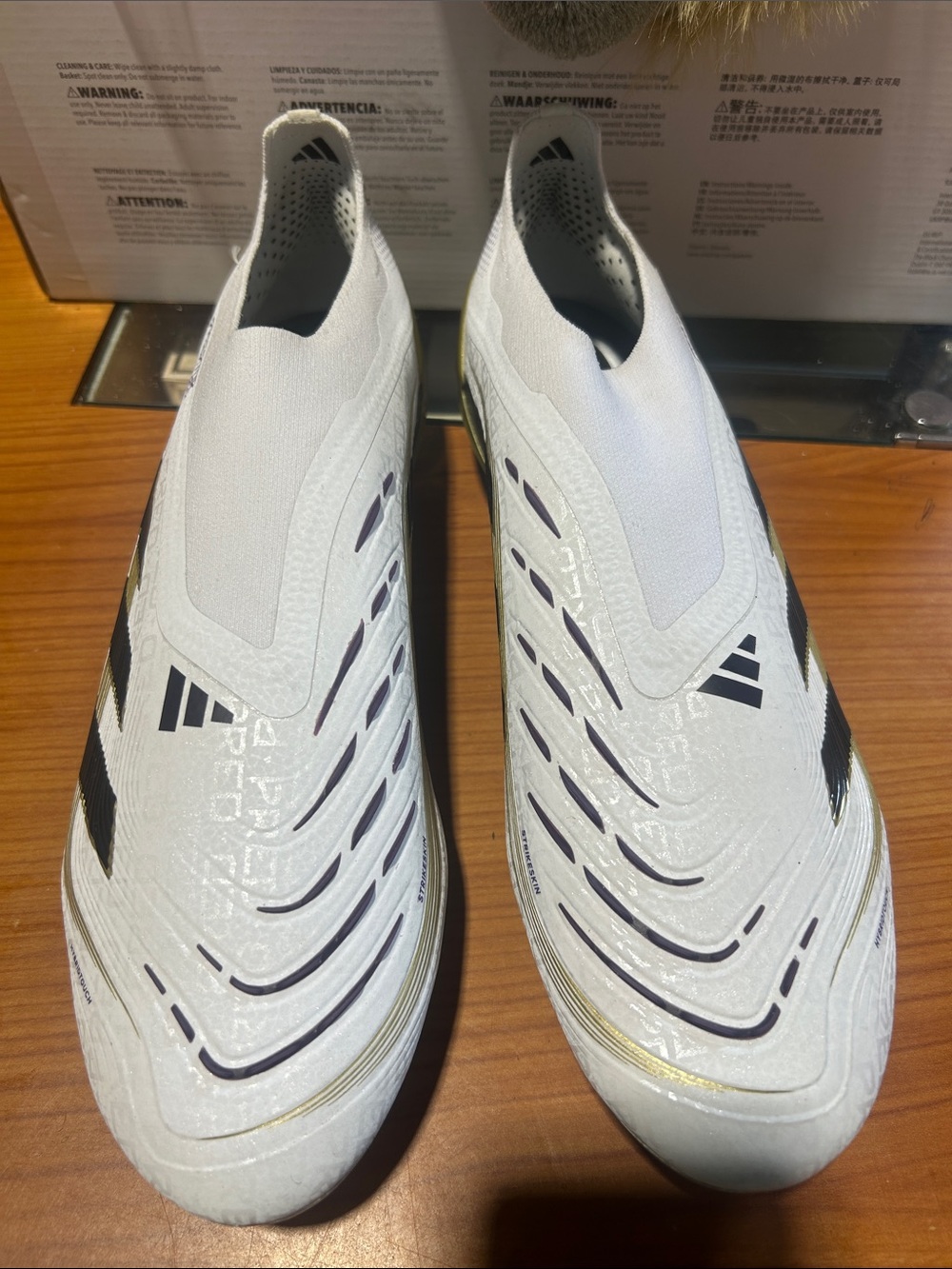 NWOB Adidas Predator Elite LLF Laceless Firm Ground Soccer Cleats